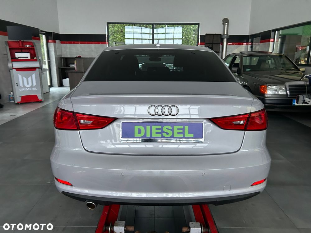 Audi A3 Limousine 1.6 TDI design - 6