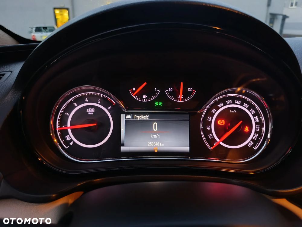 Opel Insignia - 13