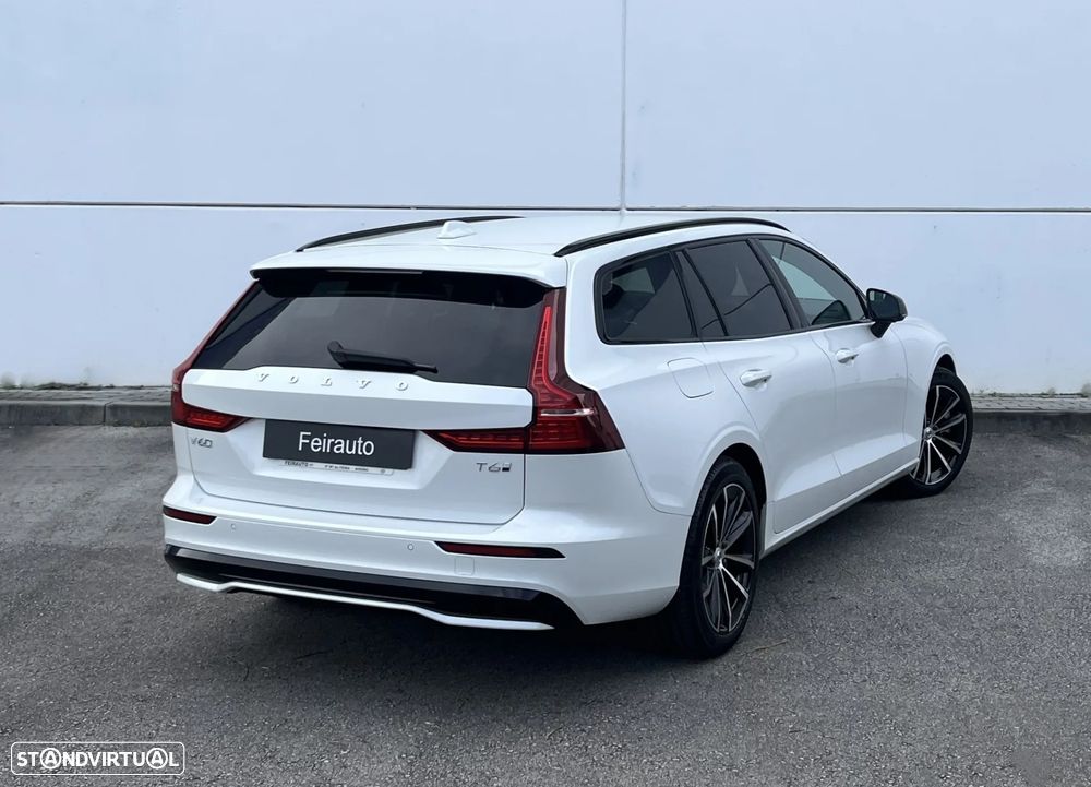 Volvo V60 2.0 T6 AWD TE Plus Dark - 2