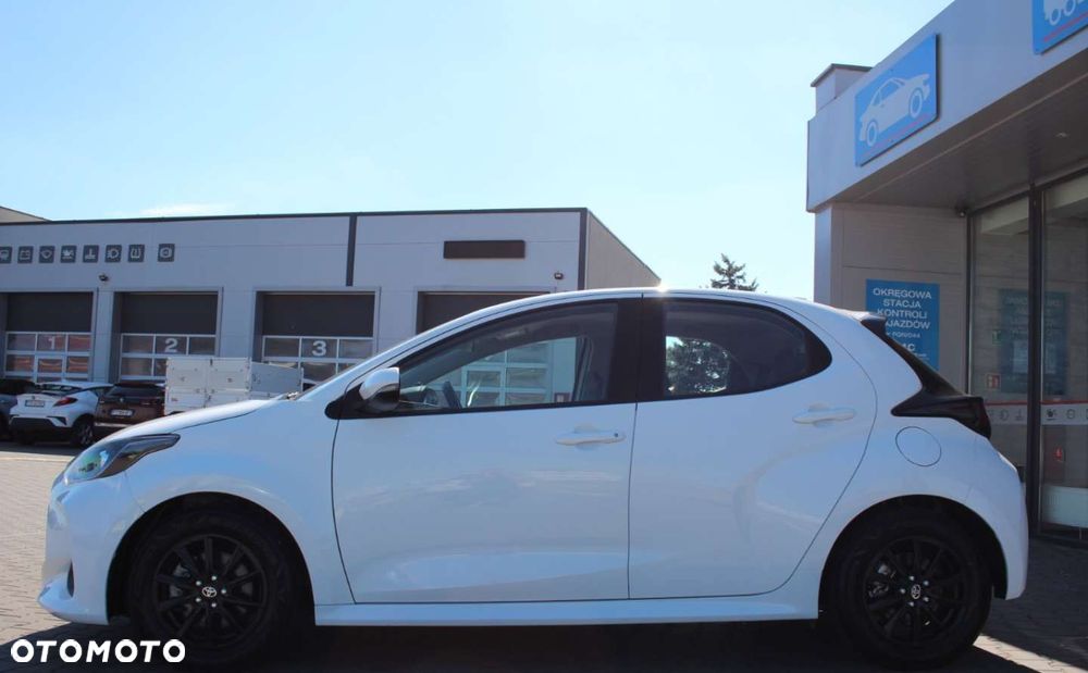Toyota Yaris - 11