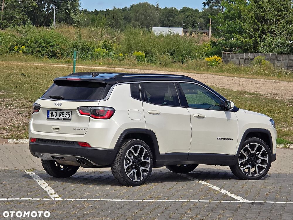 Jeep Compass - 12
