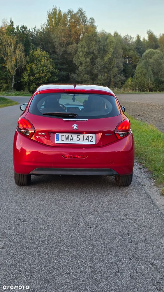 Peugeot 208 2017 photo 5