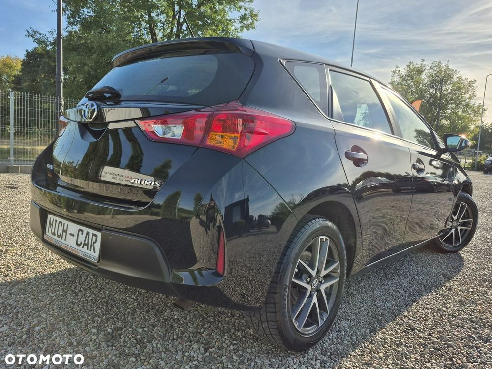 Toyota Auris - 14