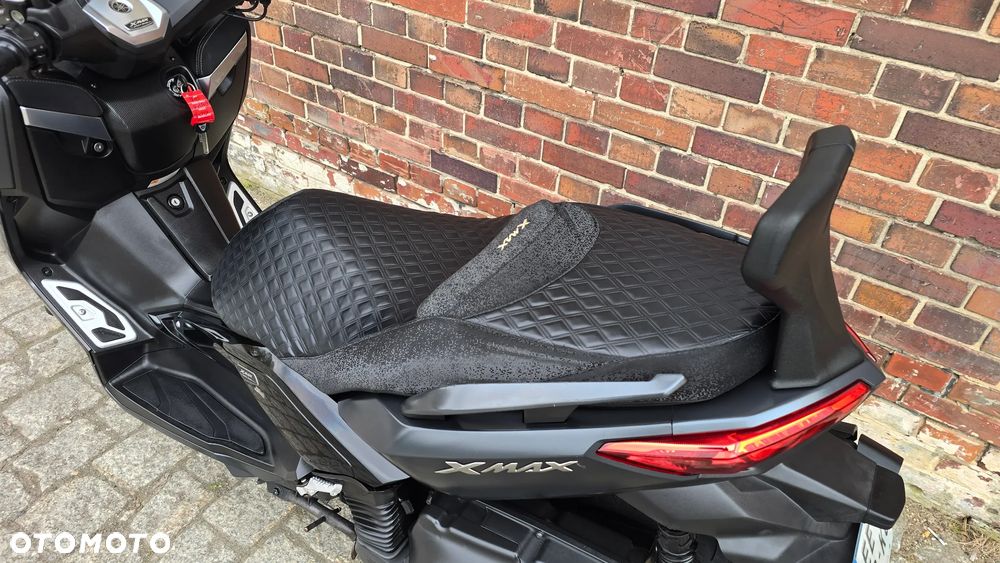 Yamaha X-max - 10