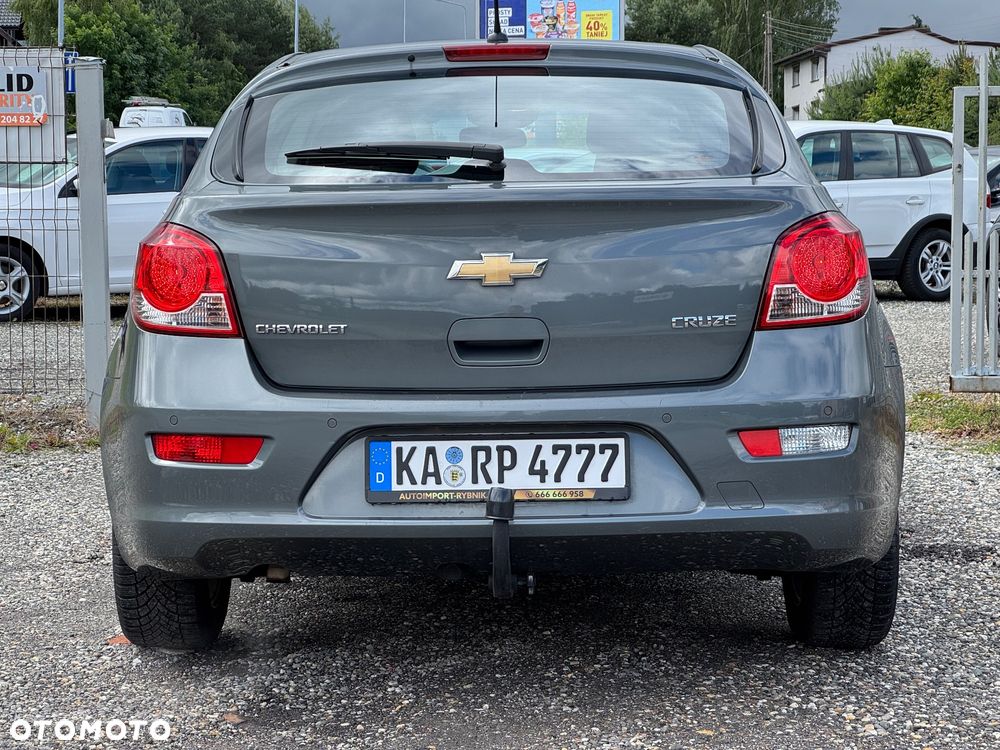 Chevrolet Cruze 1.6 LT+ - 9