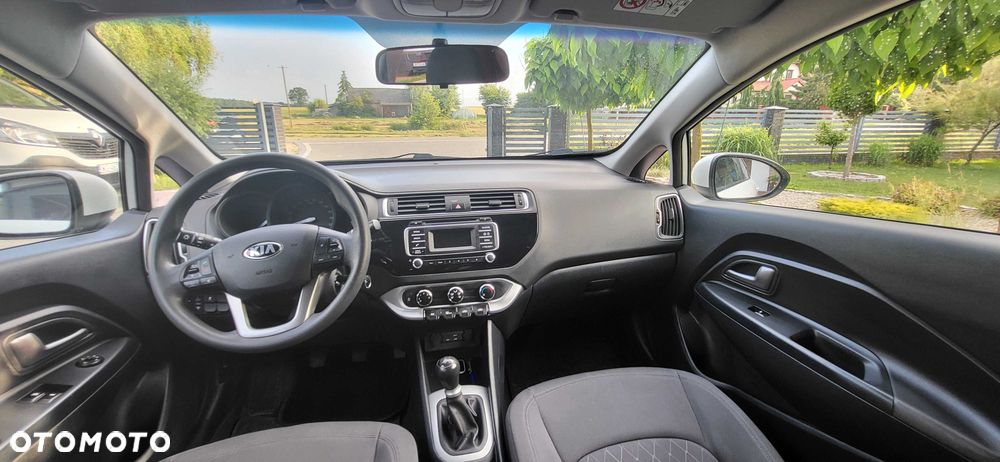 Kia Rio - 6