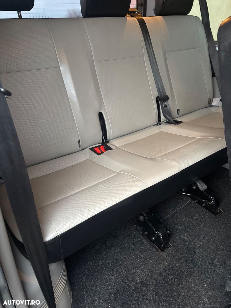 Volkswagen Transporter - 8