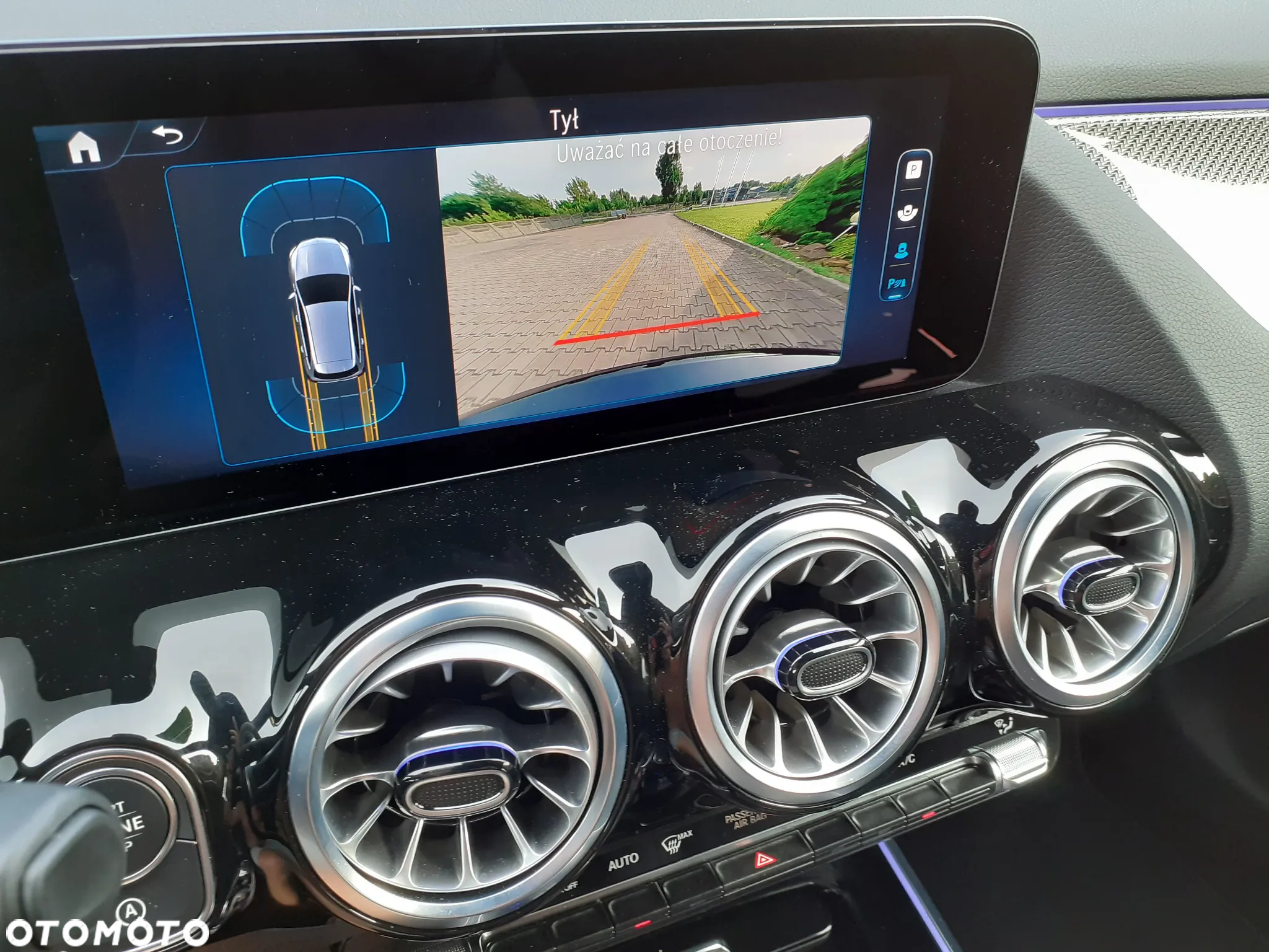 Mercedes-Benz Klasa B 200 d AMG Line 8G-DCT - 28