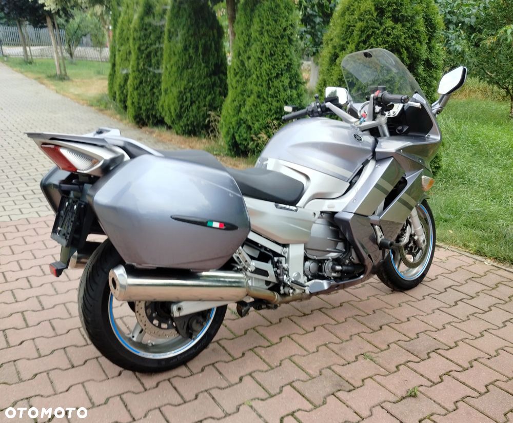 Yamaha FJR - 3