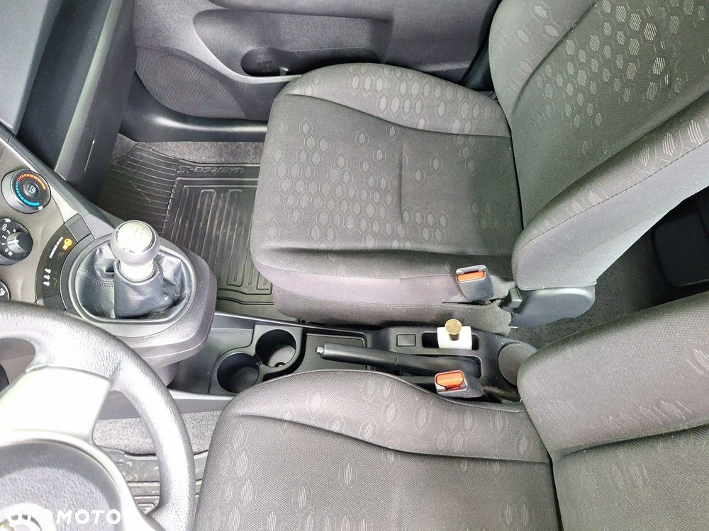 Toyota Verso S 1.33 Luna - 21