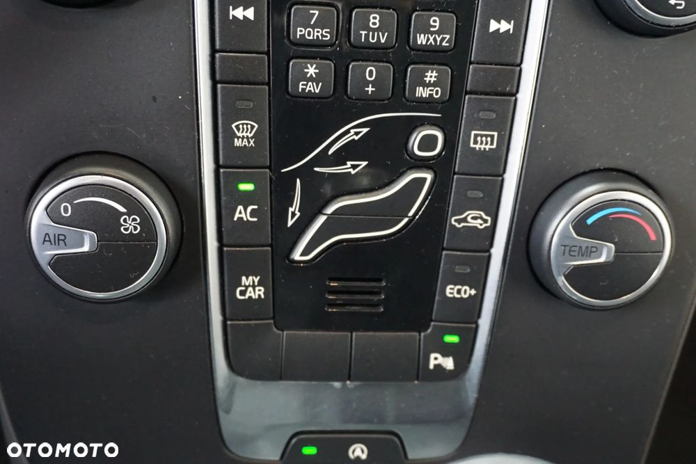 Volvo V40 D2 Geartronic Kinetic - 36