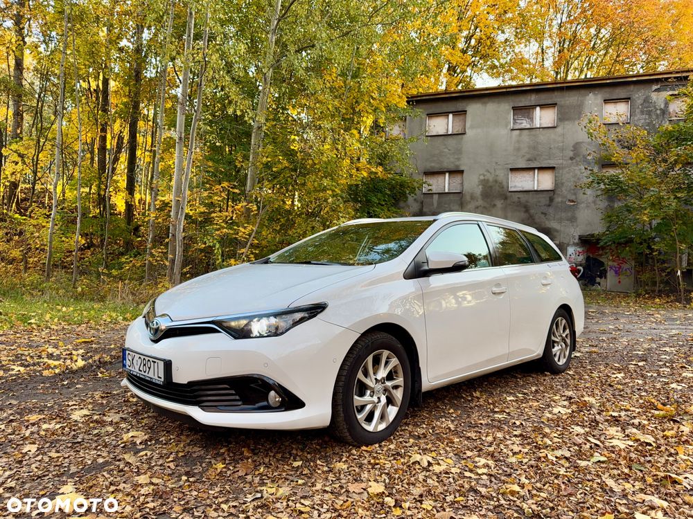 Toyota Auris Hybrid 135 Prestige - 3