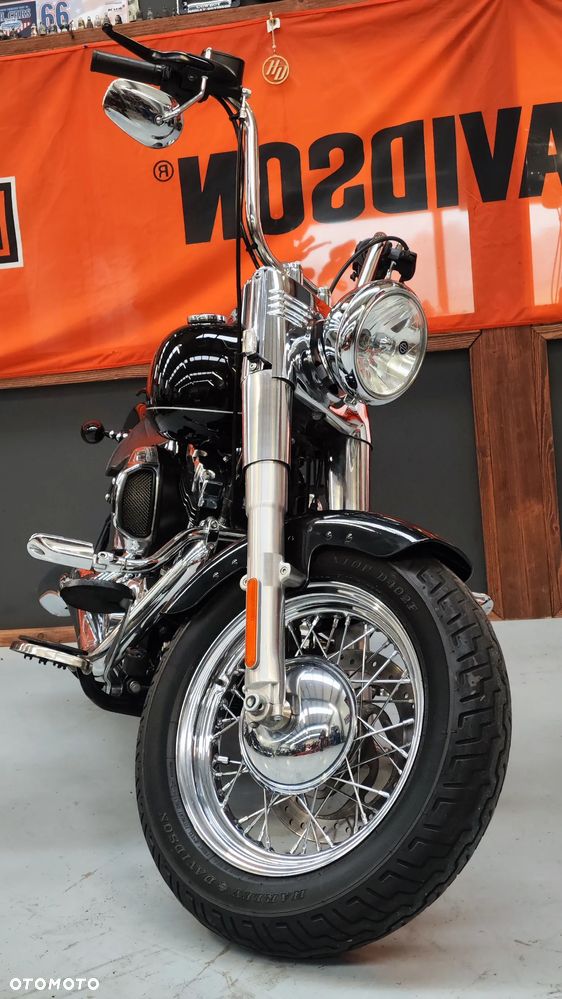 Harley-Davidson Softail Custom - 4