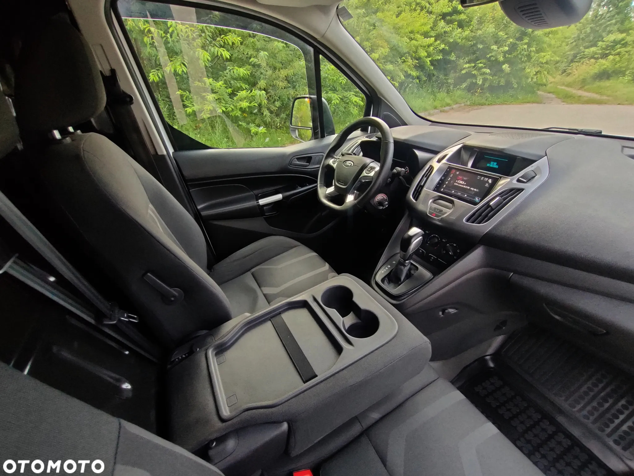 Ford Connect - 25