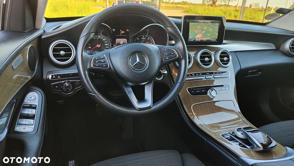 Mercedes-Benz Klasa C 200 (BlueTEC) d T 7G-TRONIC Avantgarde - 7