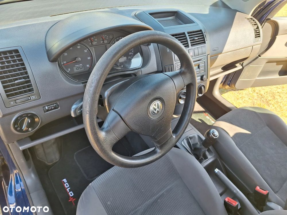 Volkswagen Polo 1.2 Tour Edition - 21