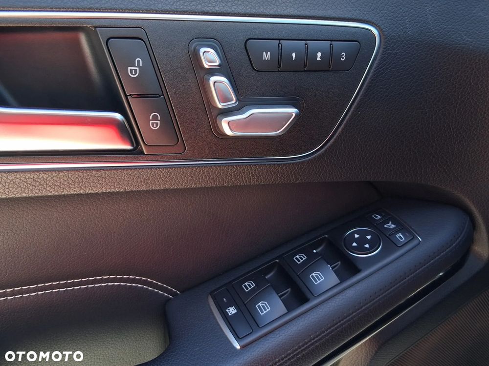 Mercedes-Benz Klasa E 300 4Matic 7G-TRONIC Avantgarde - 14