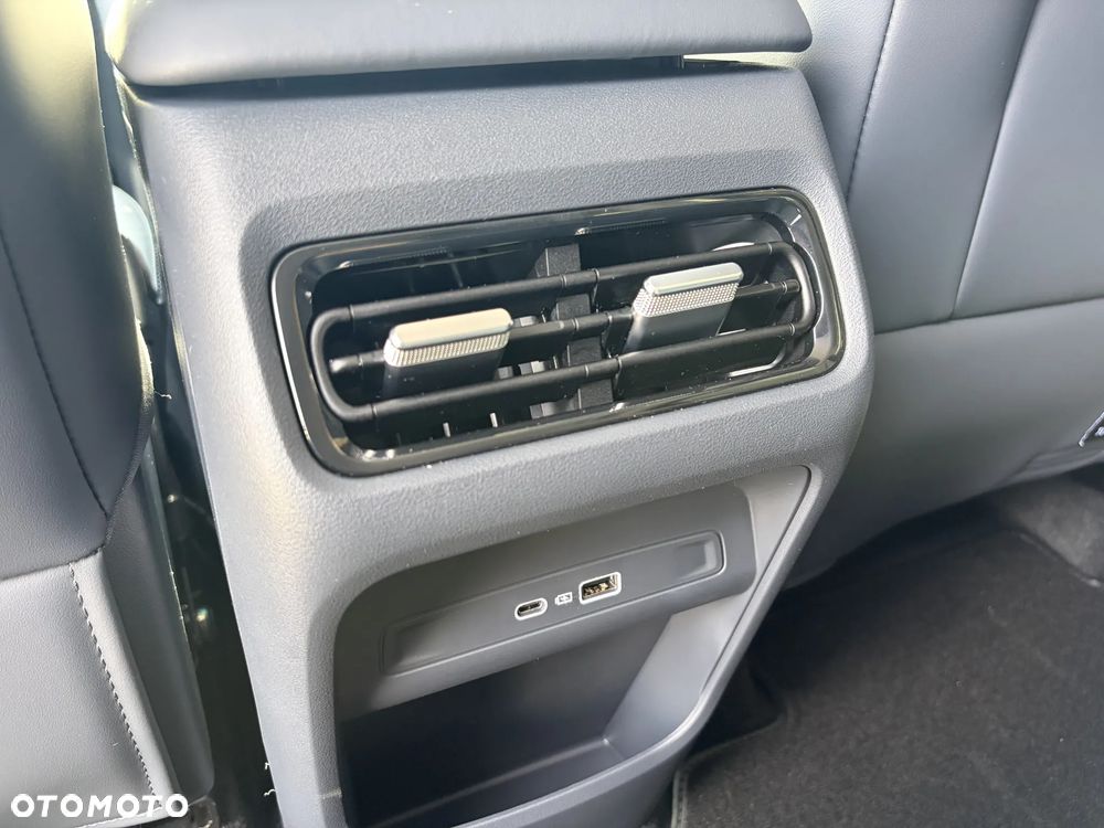 Geely Starray EM-i 1.5 PHEV Pro - 21
