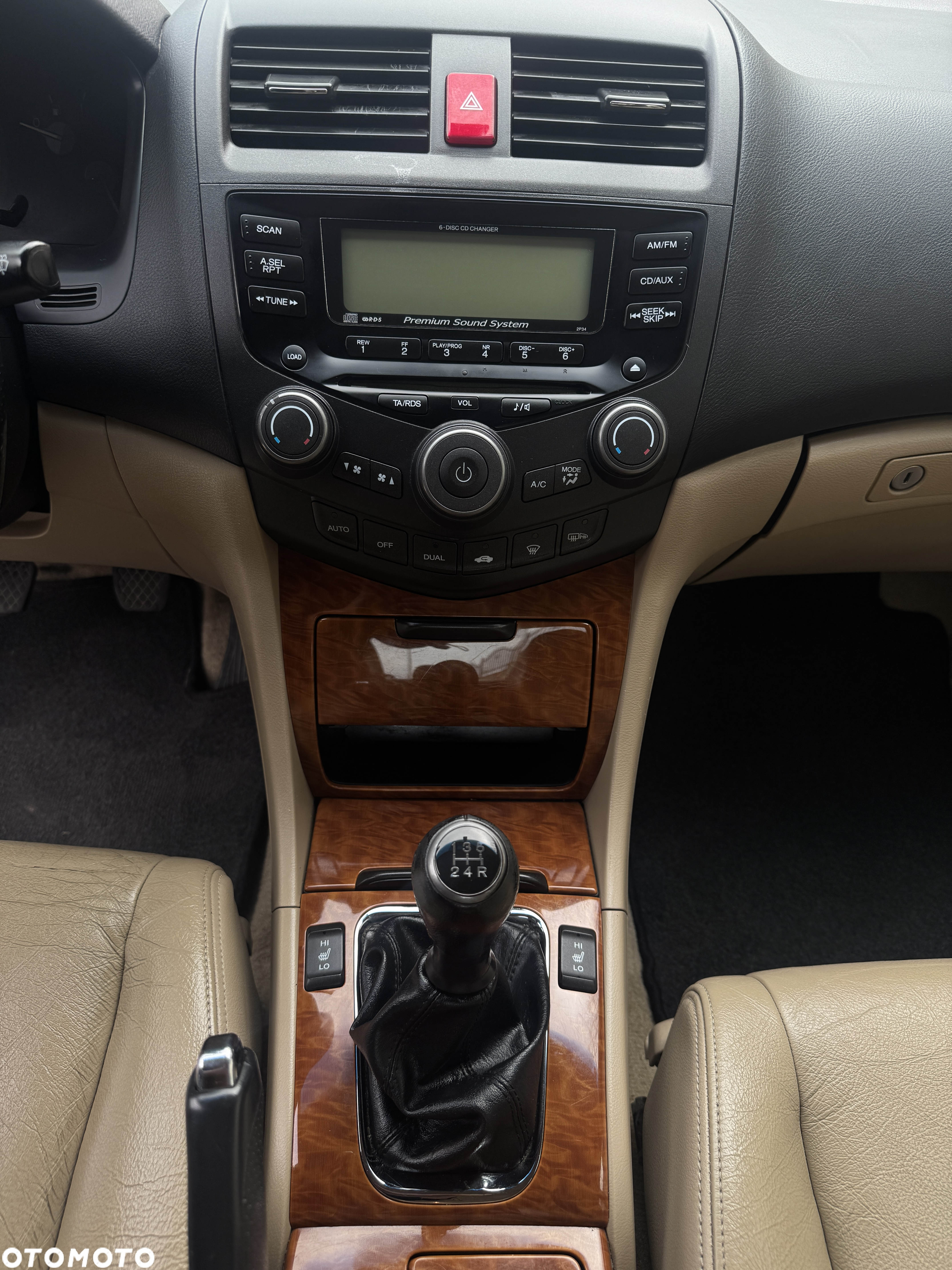 Honda Accord 2.0 Executive - 23
