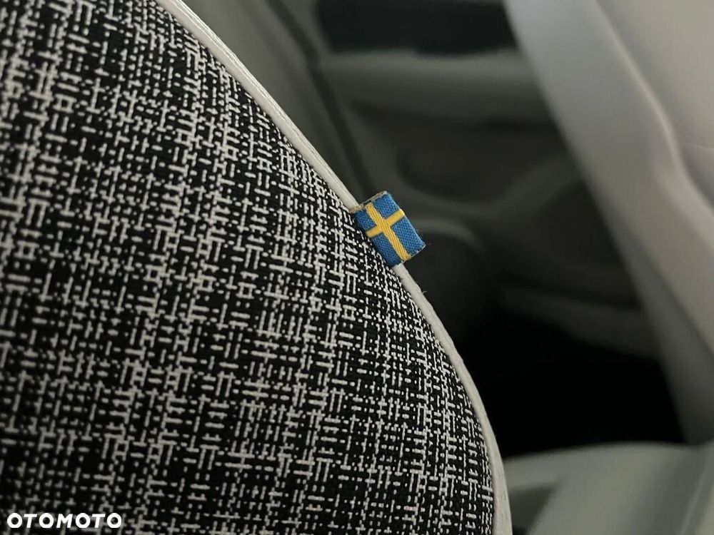 Volvo V60 D4 Drive-E Momentum - 40