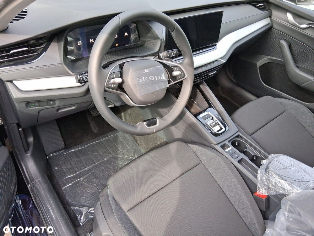 Skoda Octavia 2.0 TDI Drive Essence DSG - 5