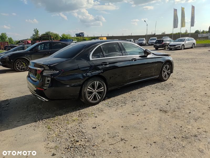 Mercedes-Benz Klasa E 220 d 9G-TRONIC - 12
