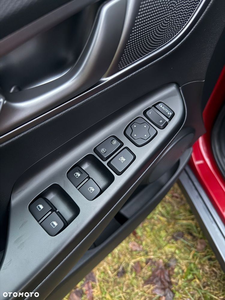 Hyundai Kona Premium - 23