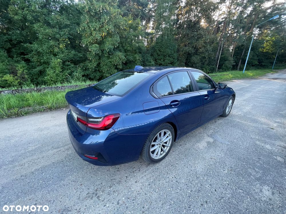 BMW Seria 3 318i Advantage - 7