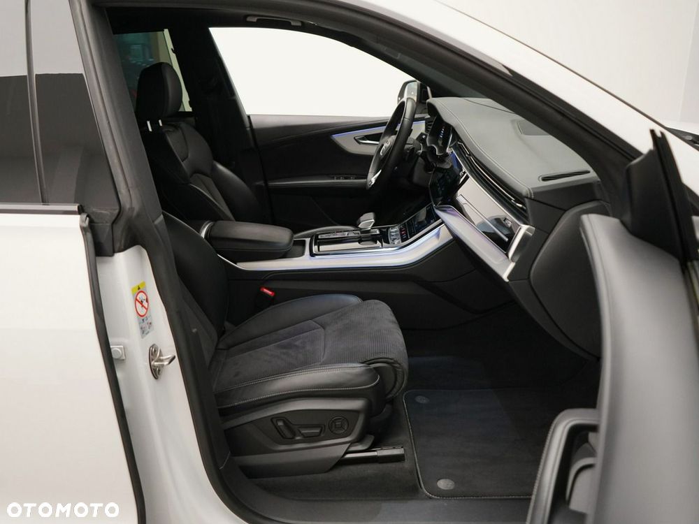 Audi Q8 - 19