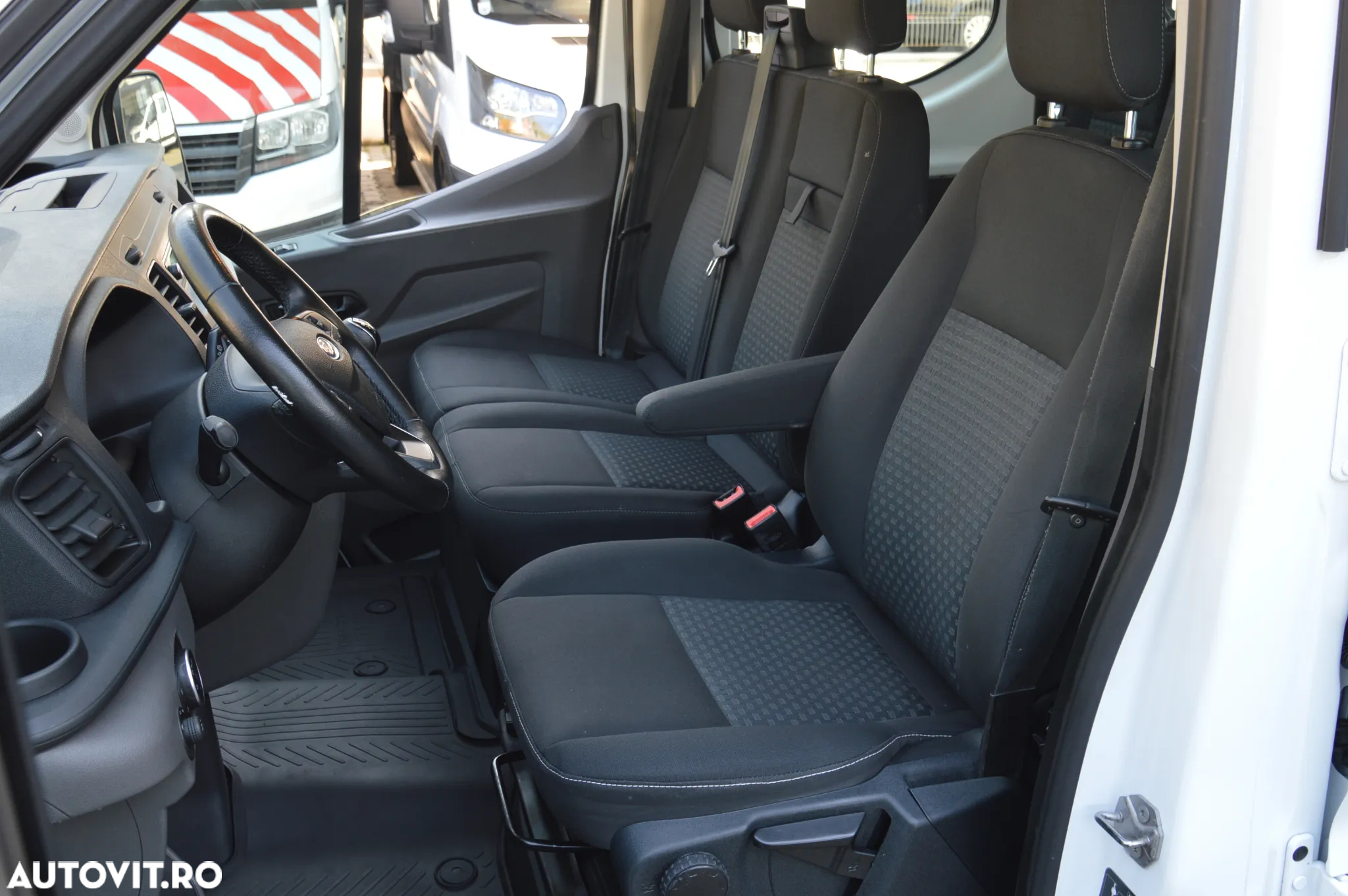 Ford Transit Doka 2.0TDCI Cabina Dubla 7 Locuri - 14