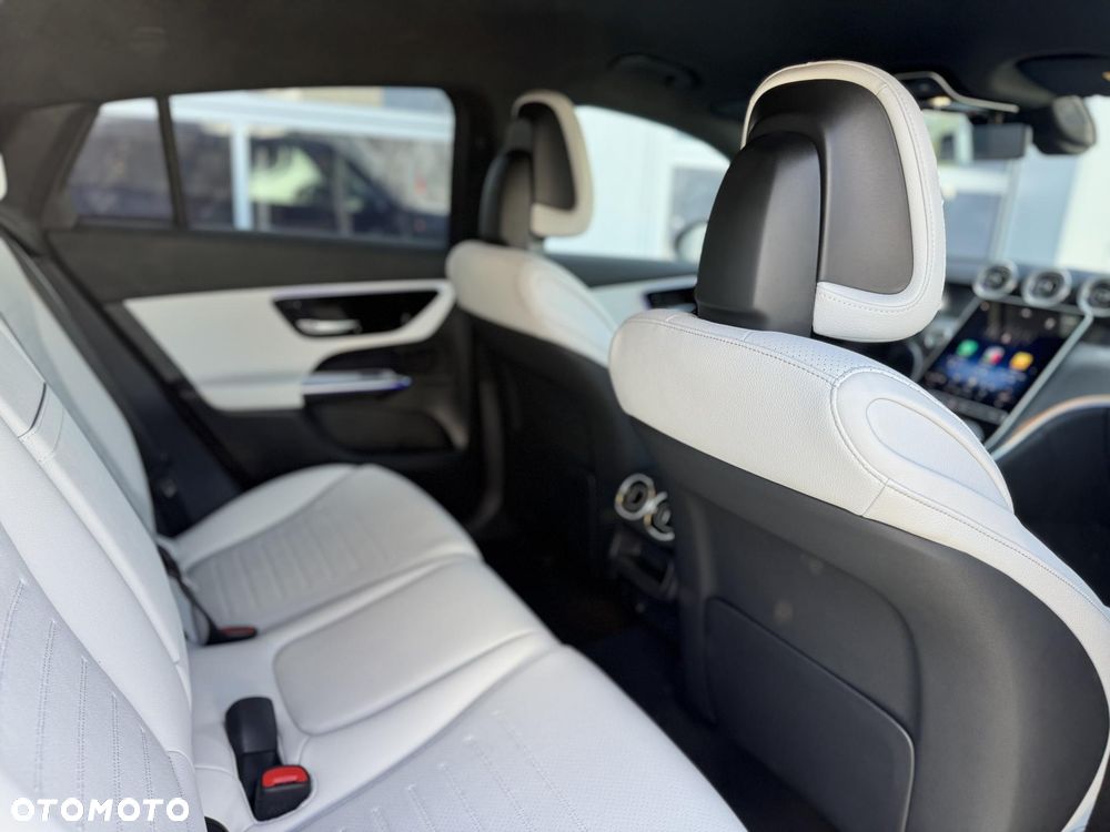 Mercedes-Benz GLC 300 e PHEV 4-Matic AMG Line - 13