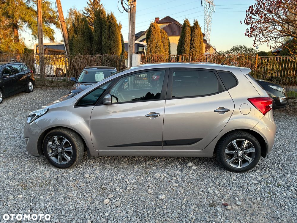 Hyundai ix20 1.4 blue - 4