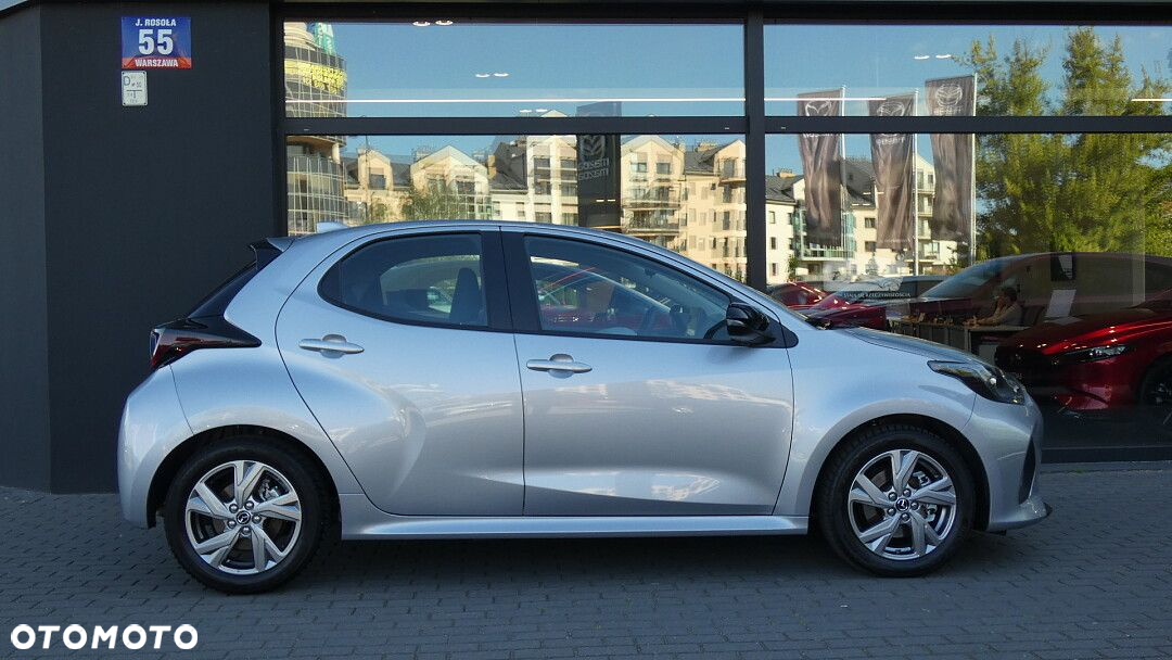 Mazda 2 - 5