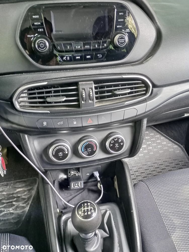 Fiat Tipo 1.4 Classic - 27