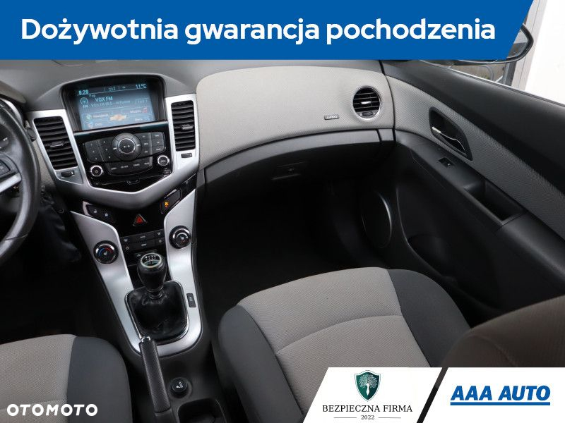 Chevrolet Cruze - 9