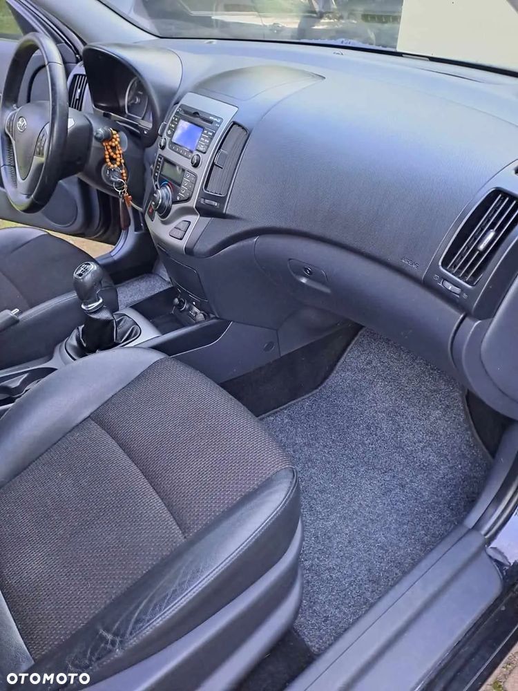 Hyundai i30 1.6 CRDi Base - 7