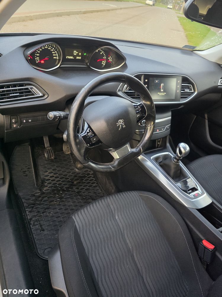 Peugeot 308 - 6