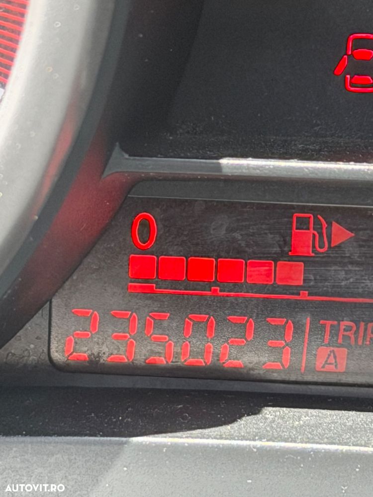 Mazda 3 1.6 Sport Exclusive - 6