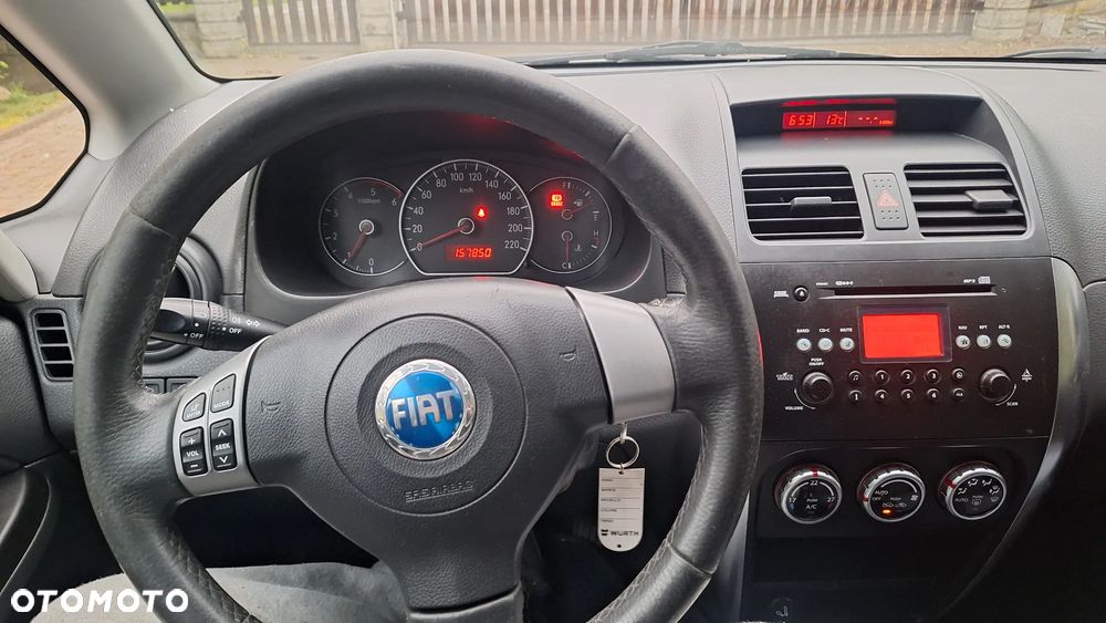 Fiat Sedici 1.9 Multijet DPF 4x4 Dynamic - 12