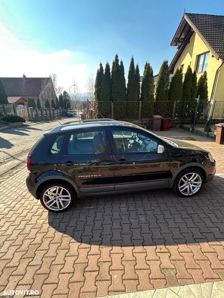 Volkswagen Polo - 4