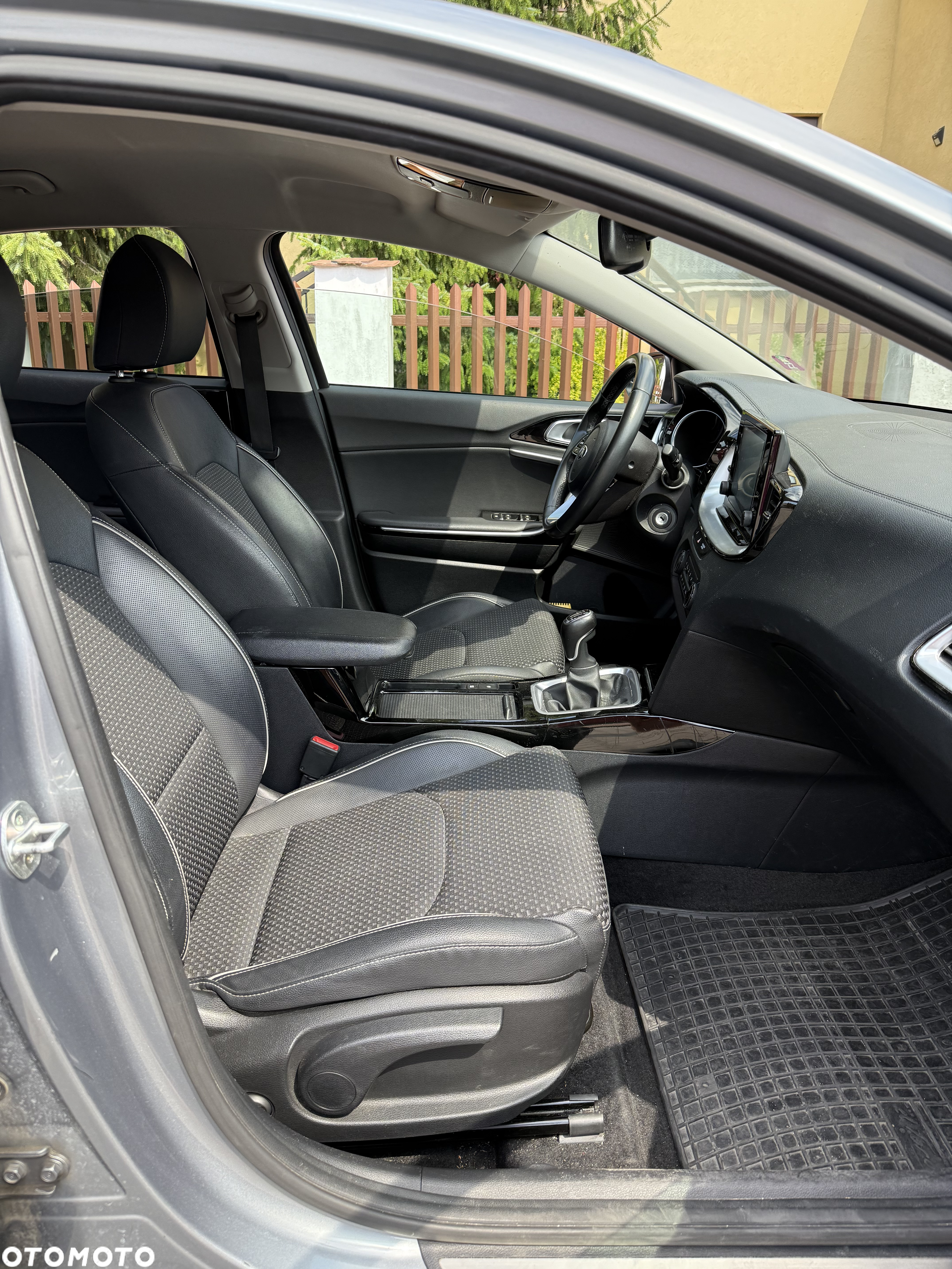 Kia XCeed 1.4 T-GDI L - 14