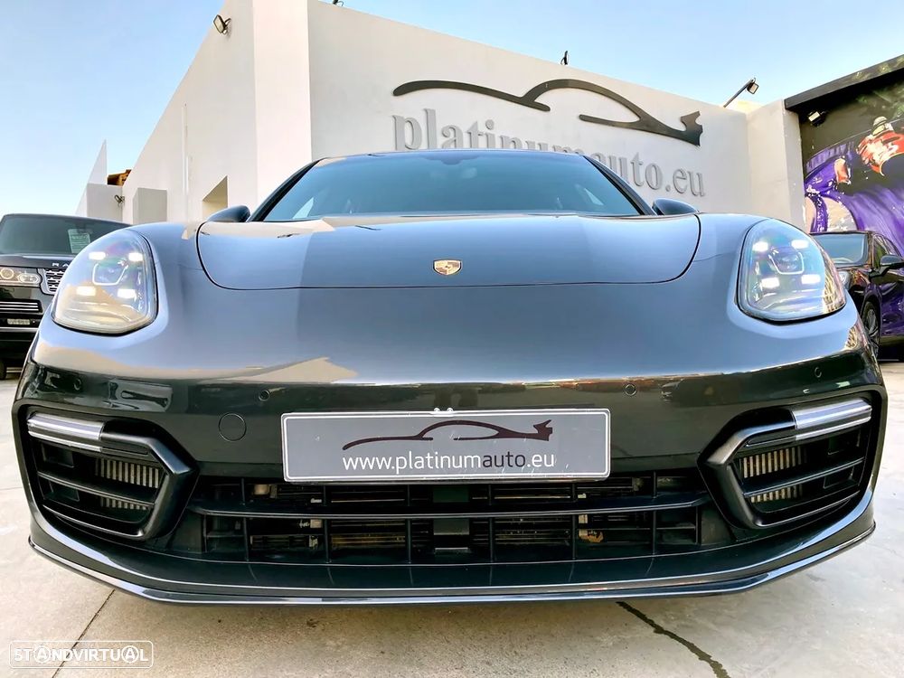 Porsche Panamera 4 E-Hybrid - 57