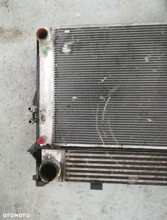 BMW E60 E61 PAS CHŁODNIC INTERCOOLER - 9