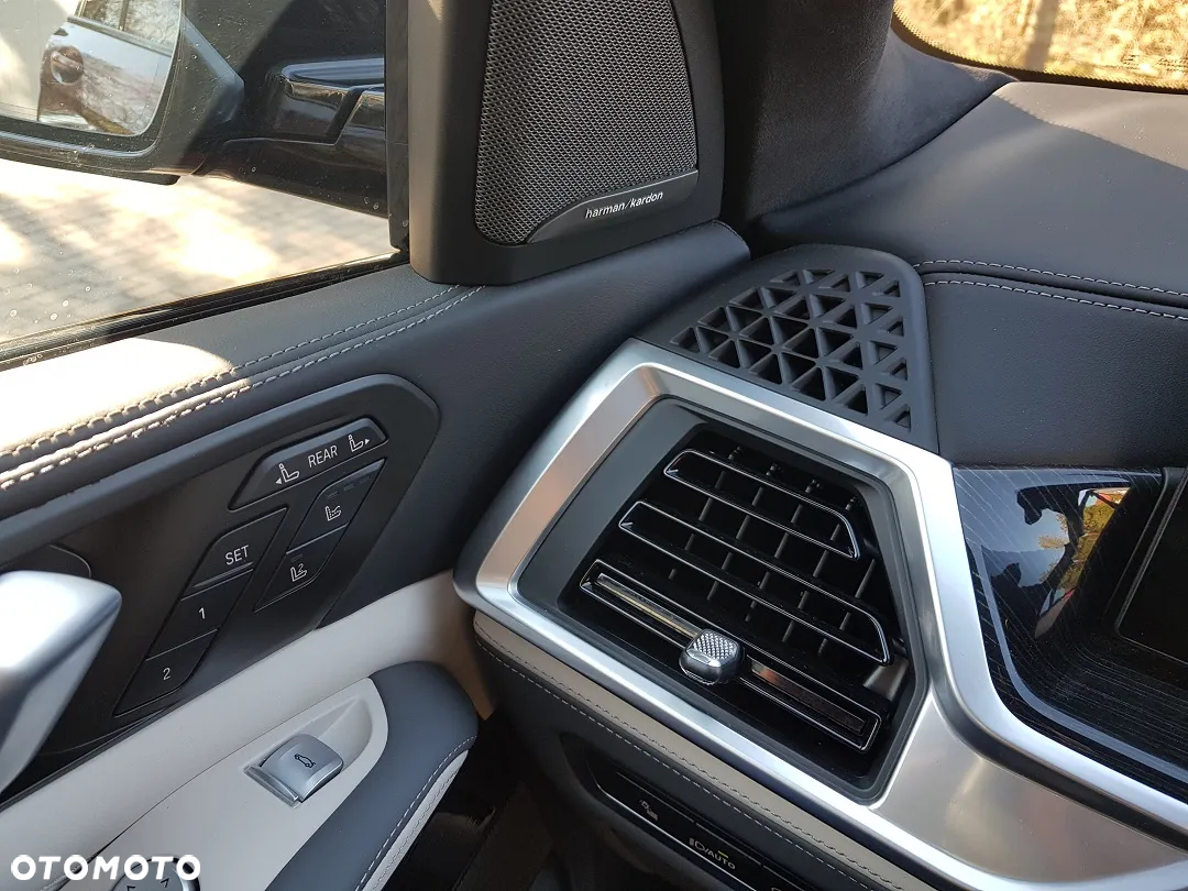 BMW X7 xDrive40d - 33