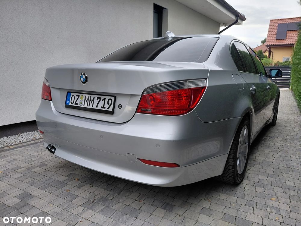 BMW Seria 5 520i - 17