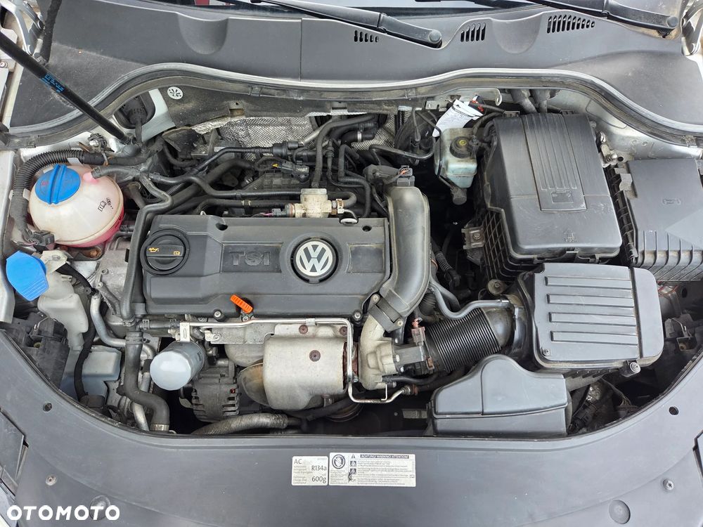 Volkswagen Passat 1.4 TSI BlueMotion Technology Highline - 37