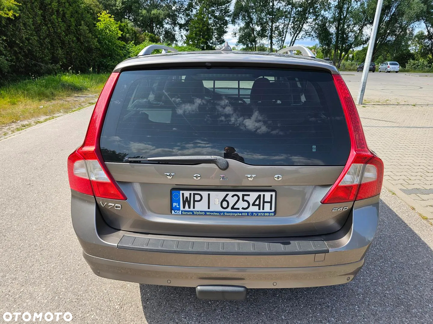 Volvo V70 2.4D Summum - 32