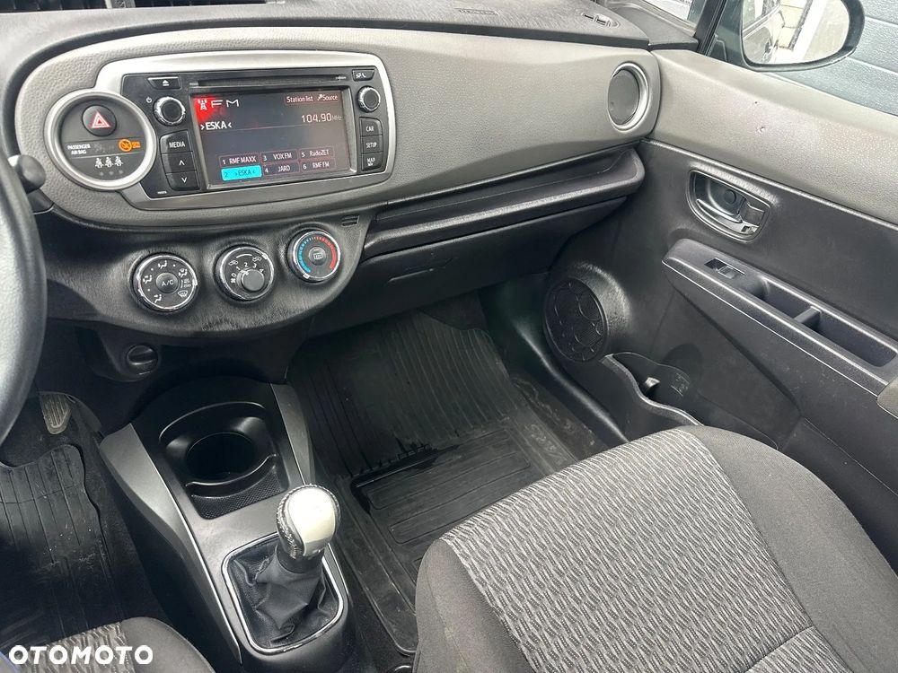 Toyota Yaris 1.0 VVT-i Life - 14