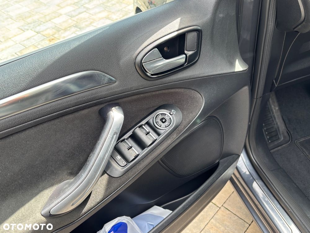 Ford S-Max 2.0 TDCi DPF Titanium - 27