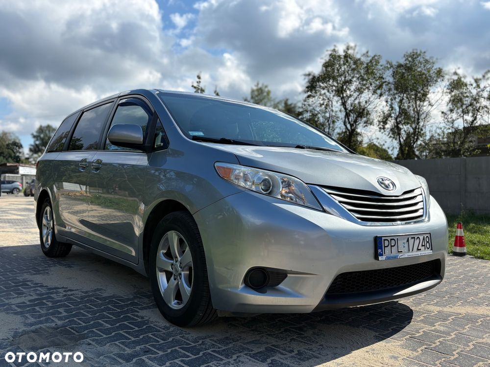 Toyota Sienna 3.5 V6 SE - 1
